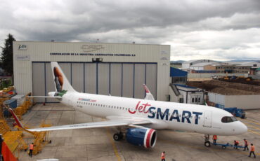 Sexto Avión de Jetsmart en la plataforma de CIAC